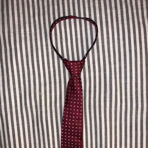 Red zip up tie for boys